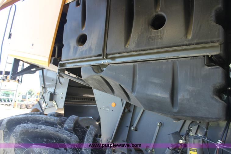 image for item A2012 2006 Lexion 585R RWA combine