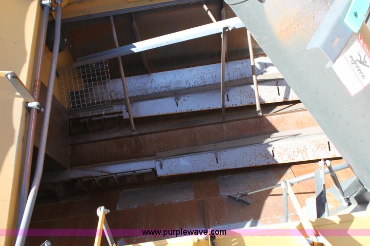 image for item A2012 2006 Lexion 585R RWA combine