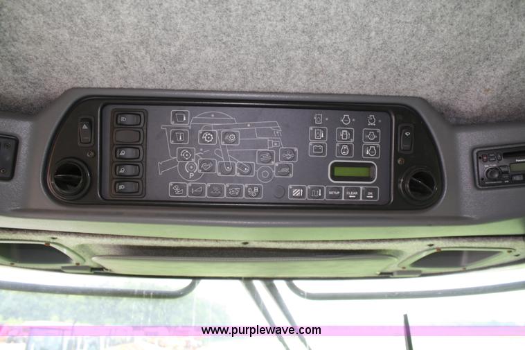 image for item A2015 2005 Challenger 660 RWA combine