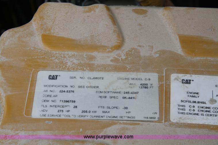 image for item A2015 2005 Challenger 660 RWA combine