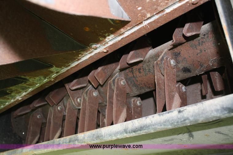 image for item A2015 2005 Challenger 660 RWA combine