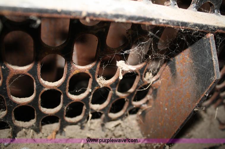 image for item A2015 2005 Challenger 660 RWA combine