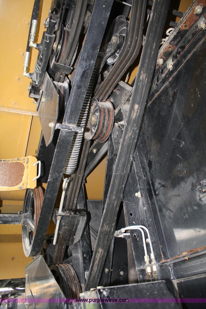 image for item A2015 2005 Challenger 660 RWA combine