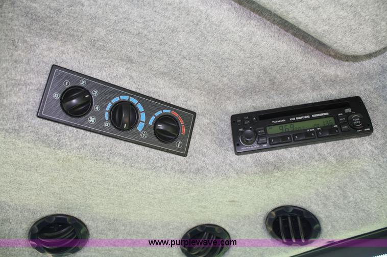 image for item A2020 2006 Caterpillar Challenger MT535B MFWD tractor