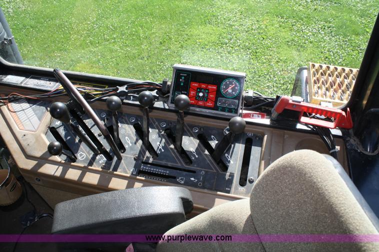 image for item A2021 1995 Caterpillar Challenger 65C tractor