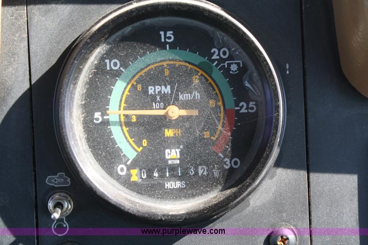 image for item A2021 1995 Caterpillar Challenger 65C tractor