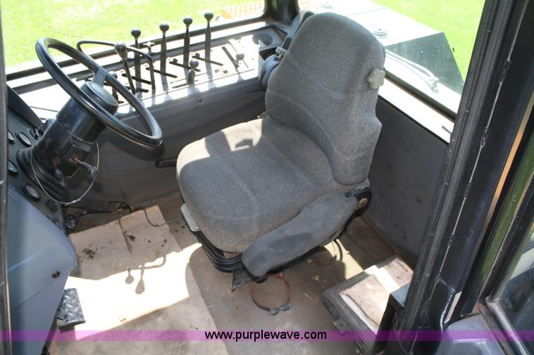 image for item A2022 1996 Caterpillar Challenger 65D tractor