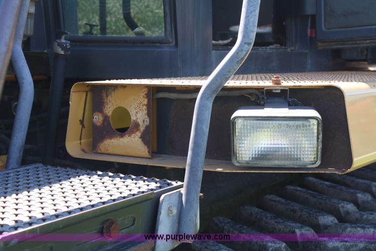 image for item A2022 1996 Caterpillar Challenger 65D tractor