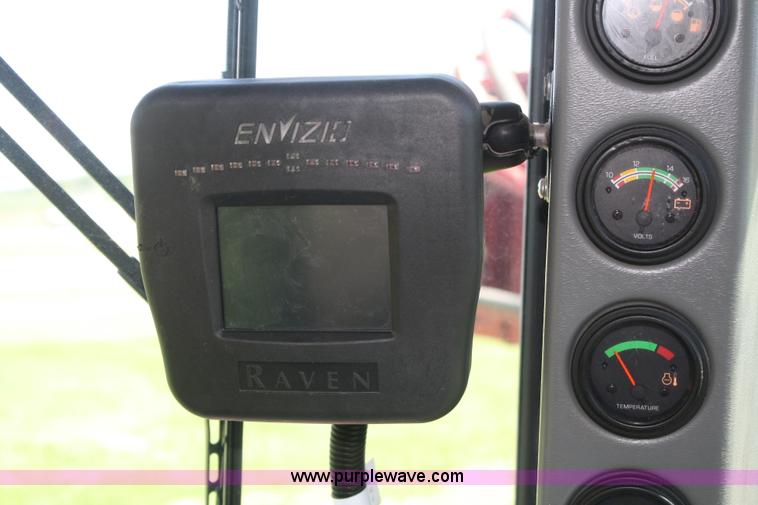 image for item A2023 2000 Case IH Patriot SPX3185 self-propelled sprayer