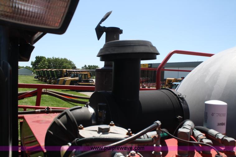 image for item A2023 2000 Case IH Patriot SPX3185 self-propelled sprayer