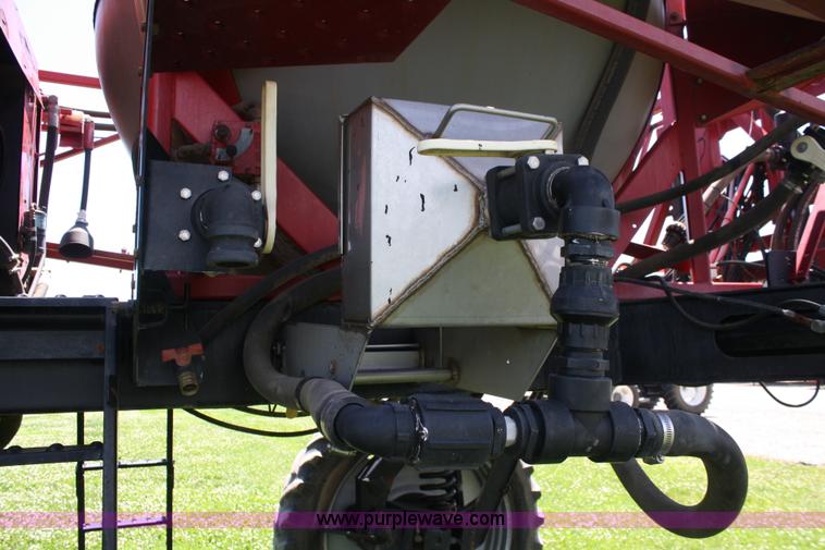 image for item A2023 2000 Case IH Patriot SPX3185 self-propelled sprayer