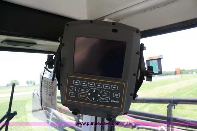 image for item A2024 2000 AGCO Spra-Coupe 4440 sprayer