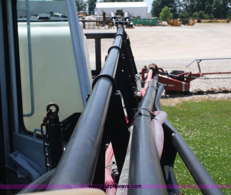 image for item A2024 2000 AGCO Spra-Coupe 4440 sprayer