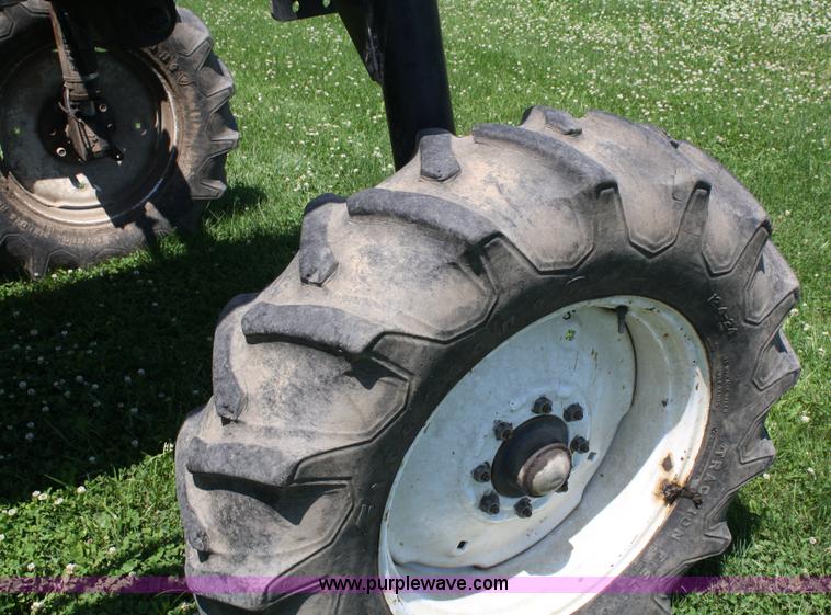 image for item A2024 2000 AGCO Spra-Coupe 4440 sprayer