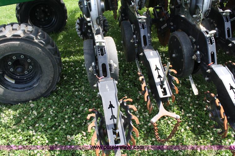 image for item A2028 Great Plains Yield-Pro 1625A planter