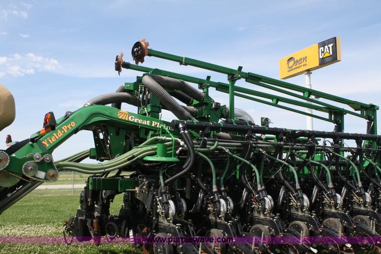 image for item A2028 Great Plains Yield-Pro 1625A planter