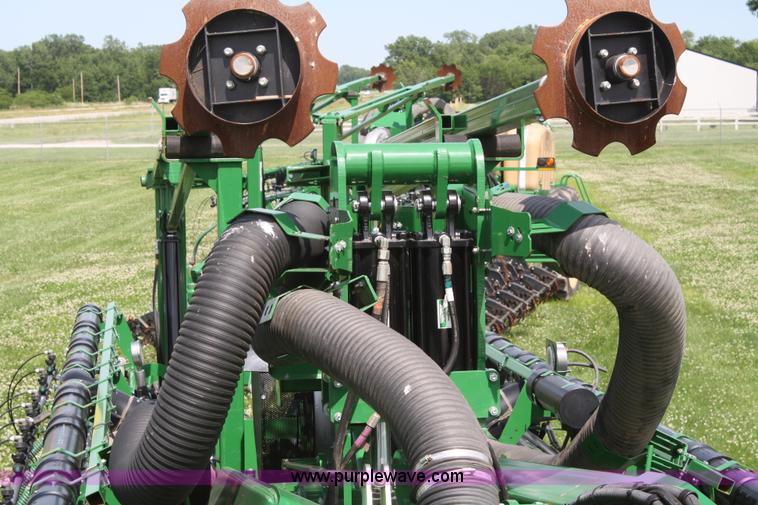 image for item A2028 Great Plains Yield-Pro 1625A planter