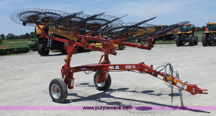 image for item A2036 2009 Rhino SWR10 hay rake