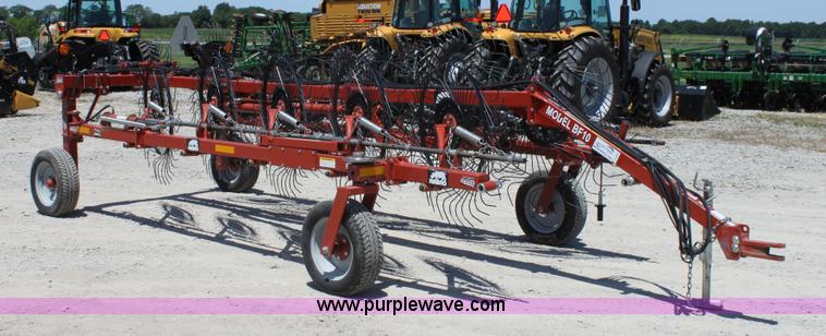 image for item A2037 2009 Rhino BF10 hay rake