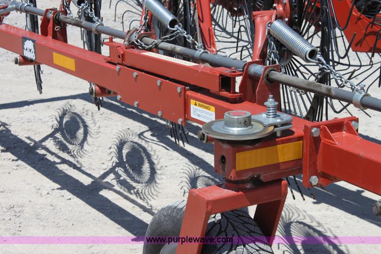 image for item A2037 2009 Rhino BF10 hay rake