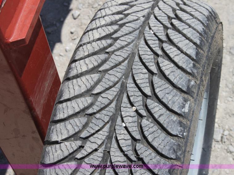 image for item A2037 2009 Rhino BF10 hay rake