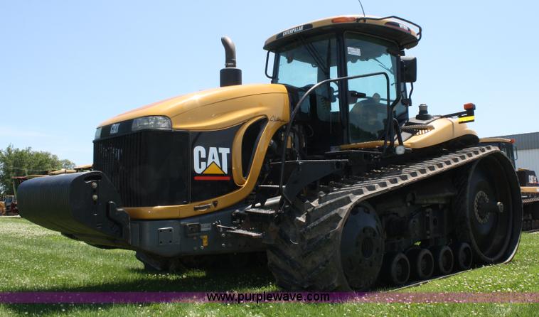 image for item A2043 2003 Caterpillar Challenger MT855 tractor