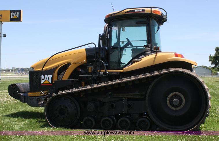 image for item A2043 2003 Caterpillar Challenger MT855 tractor