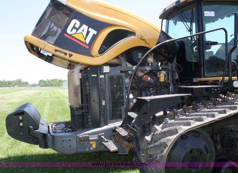 image for item A2043 2003 Caterpillar Challenger MT855 tractor