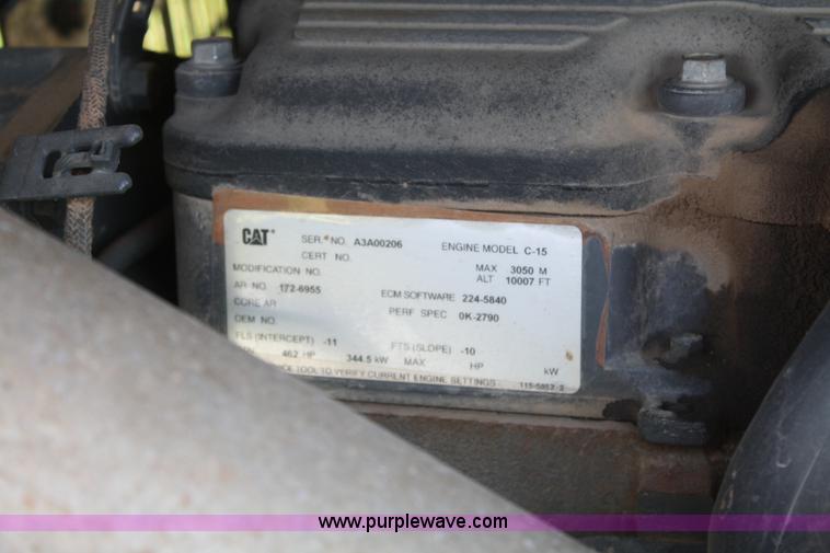 image for item A2043 2003 Caterpillar Challenger MT855 tractor