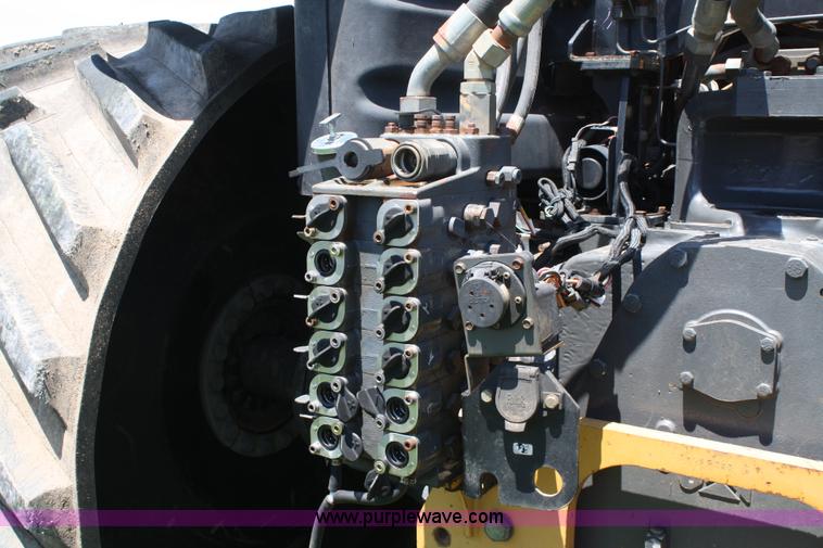 image for item A2043 2003 Caterpillar Challenger MT855 tractor