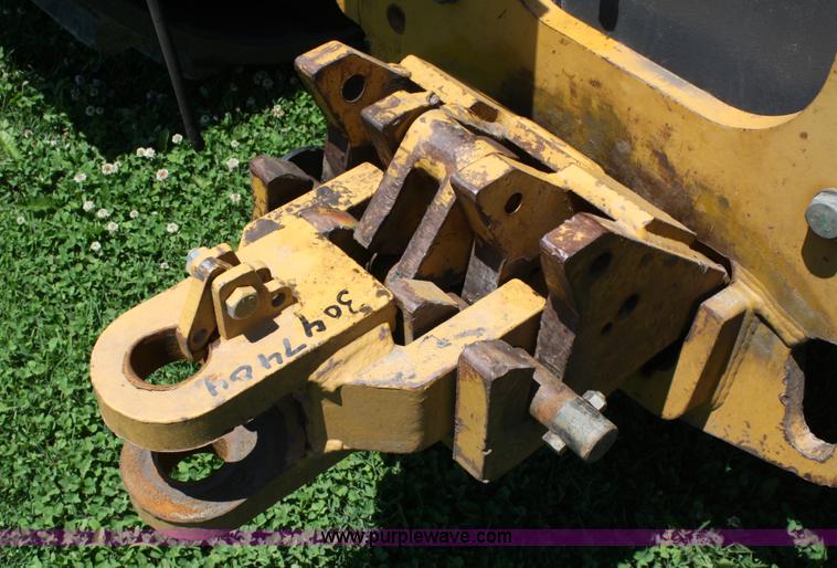 image for item A2043 2003 Caterpillar Challenger MT855 tractor