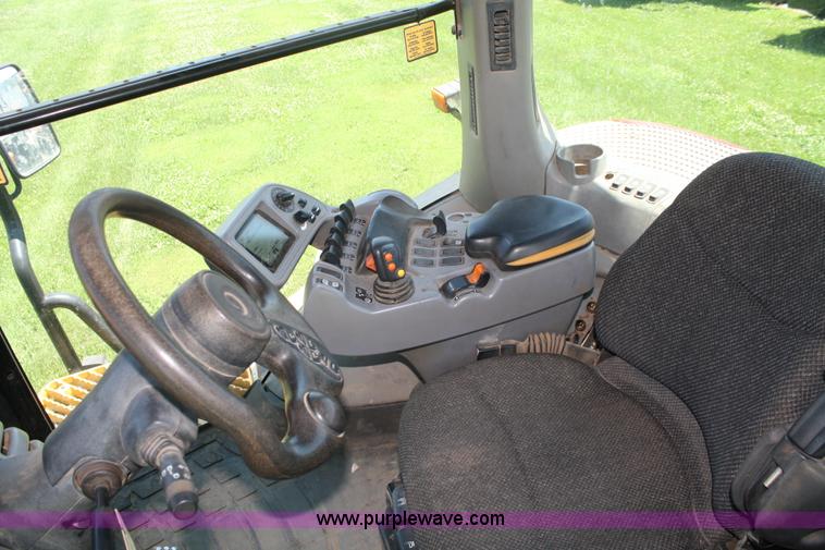 image for item A2043 2003 Caterpillar Challenger MT855 tractor