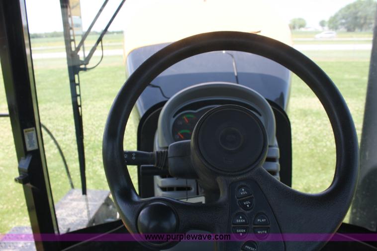 image for item A2043 2003 Caterpillar Challenger MT855 tractor