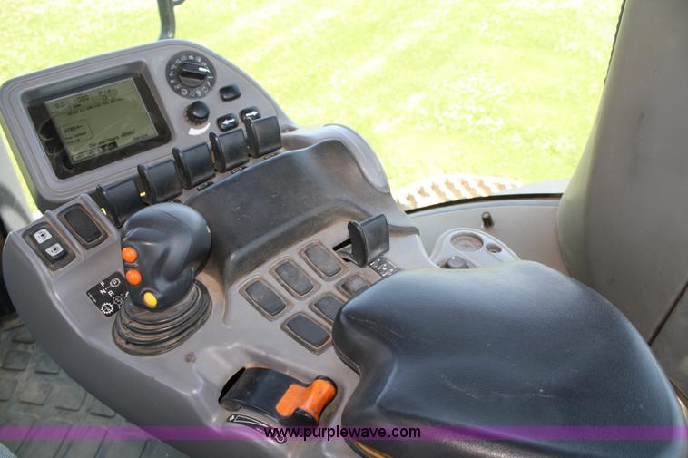 image for item A2043 2003 Caterpillar Challenger MT855 tractor