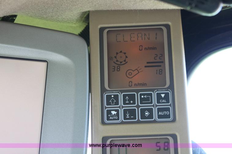 image for item A2066 2005 John Deere 9760 STS RWA combine