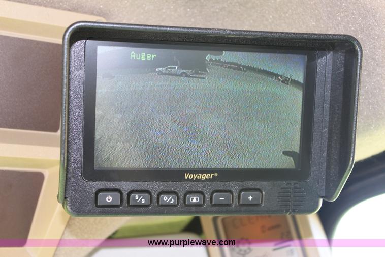 image for item A2066 2005 John Deere 9760 STS RWA combine