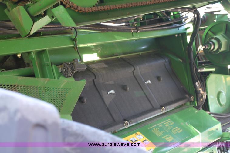image for item A2066 2005 John Deere 9760 STS RWA combine