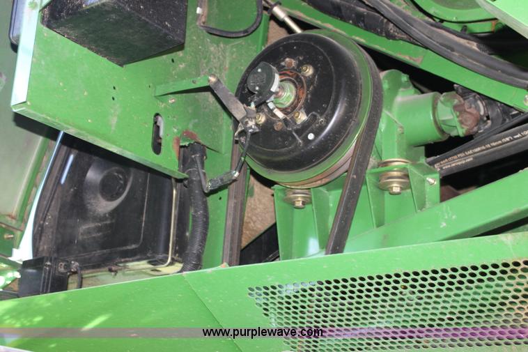 image for item A2066 2005 John Deere 9760 STS RWA combine