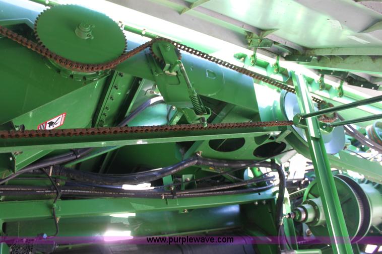 image for item A2066 2005 John Deere 9760 STS RWA combine