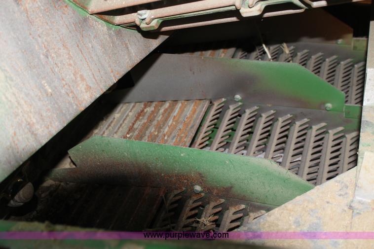 image for item A2066 2005 John Deere 9760 STS RWA combine