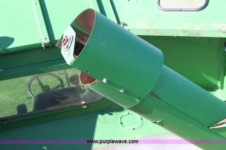 image for item A2066 2005 John Deere 9760 STS RWA combine