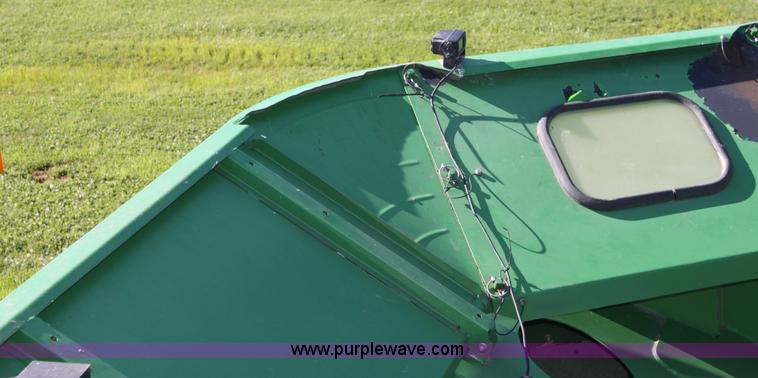 image for item A2066 2005 John Deere 9760 STS RWA combine