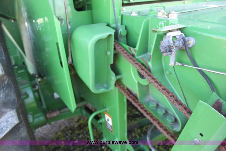 image for item A2066 2005 John Deere 9760 STS RWA combine
