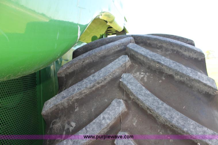 image for item A2066 2005 John Deere 9760 STS RWA combine