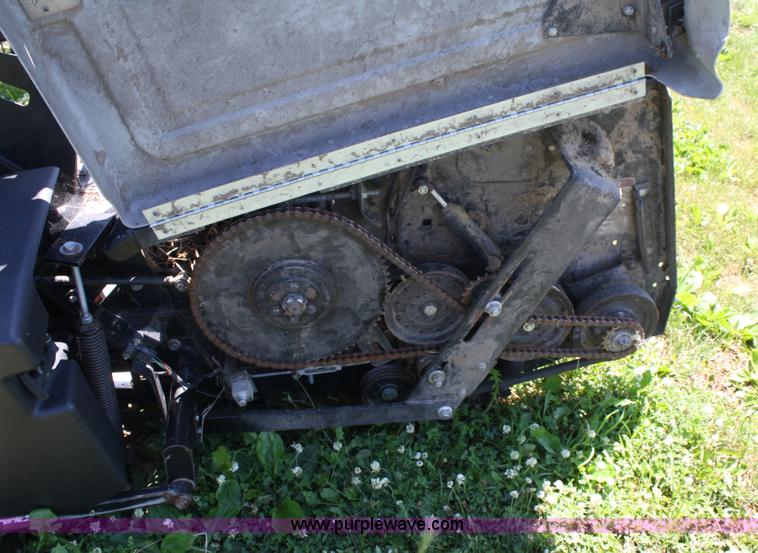 image for item A2068 AGCO Gleaner 820 flex head