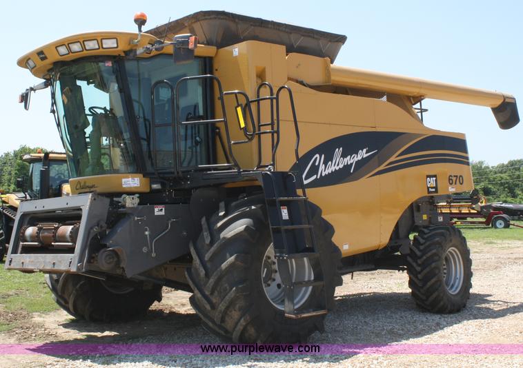 image for item A2088 2007 AGCO Challenger 670 RWA combine