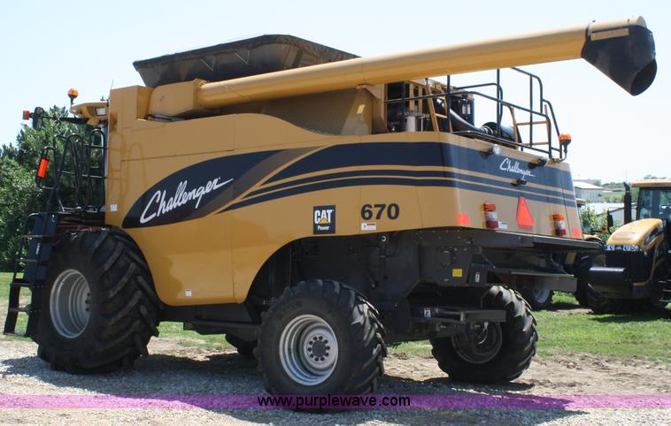 image for item A2088 2007 AGCO Challenger 670 RWA combine