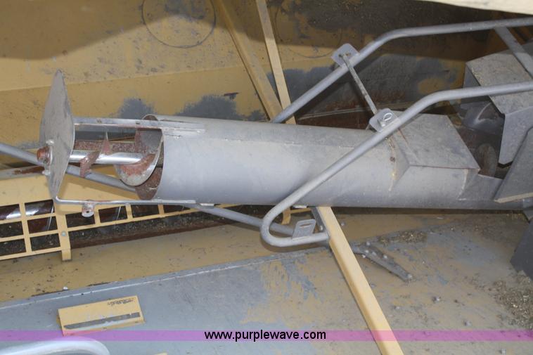 image for item A2088 2007 AGCO Challenger 670 RWA combine