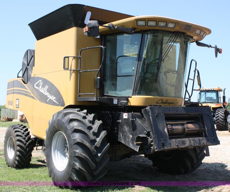 image for item A2091 2005 AGCO Challenger 660 RWA combine