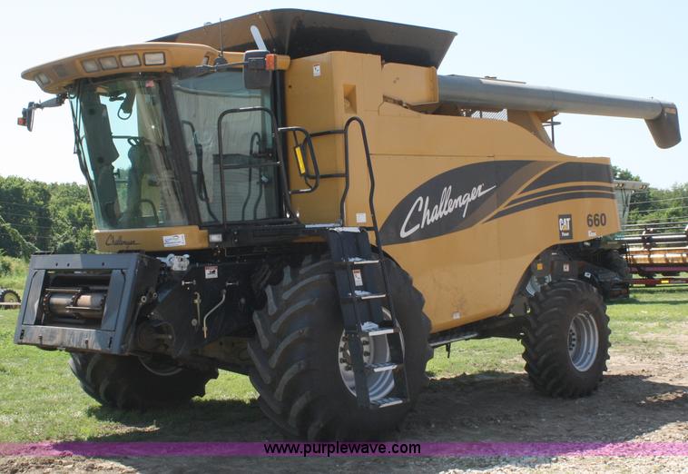 image for item A2091 2005 AGCO Challenger 660 RWA combine